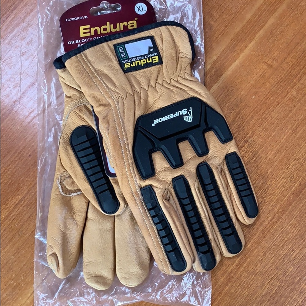 NWT Goatskin leather work gloves.